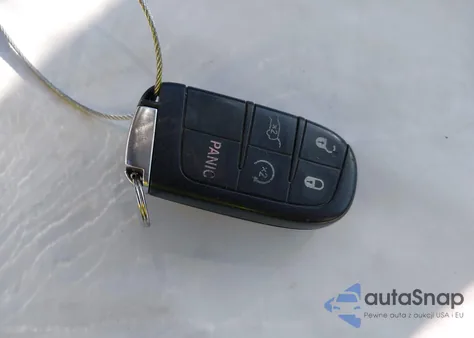 2017 Jeep Grand Cherokee Summit 4X4 z USA, uszkodzony, nr VIN 1C4RJFJT7HC783571